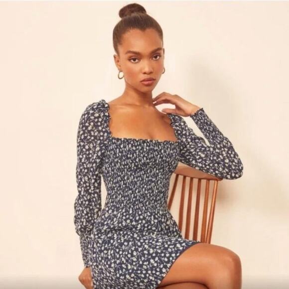 Reformation Kelli Smocked Bodice Dress Navy Floral Feminine Milkmaid Size M - Picture 1 of 5